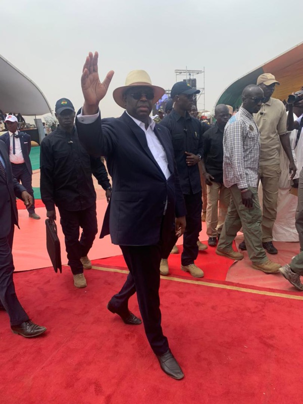 LE SÉNÉGAL PASSERA À L’ÉLECTRICITÉ ’’GAS TO POWER’’ À PARTIR DE 2022 (MACKY SALL)