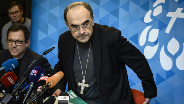 Pédocriminalité dans l'Église : la démission du cardinal Barbarin acceptée par le pape