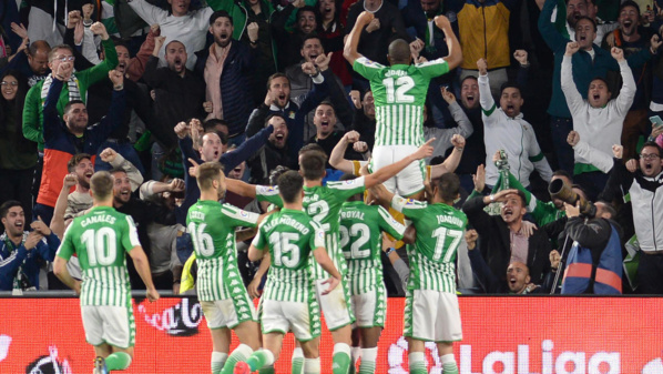 Espagne: le Betis Séville renverse le Real, le Barça seul à la tête de la Liga Espagne: le Betis Séville renverse le Real, le Barça seul à la tête de la Liga
