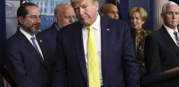 Coronavirus: pas de test pour Donald Trump, en contact avec des élus mis en quarantaine Coronavirus: pas de test pour Donald Trump, en contact avec des élus mis en quarantaine