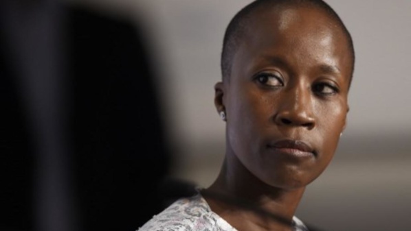 Détenue en France, Rokia Traoré a entamé une grève de la faim Détenue en France, Rokia Traoré a entamé une grève de la faim