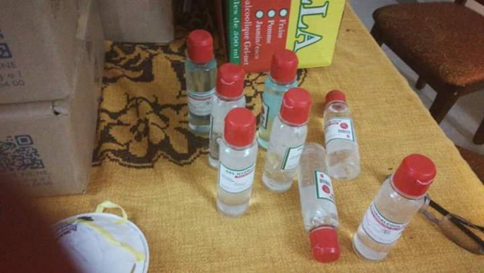 L'Alliance pour la Paix et le Developpement et la Coalition Adiana que dirige le ministre Thierno lo participe à Guerre contre le CORONAVIRUS  en donnant du materiel pour la protection.