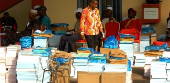 Guinée : Alpha Condé promet un double scrutin 