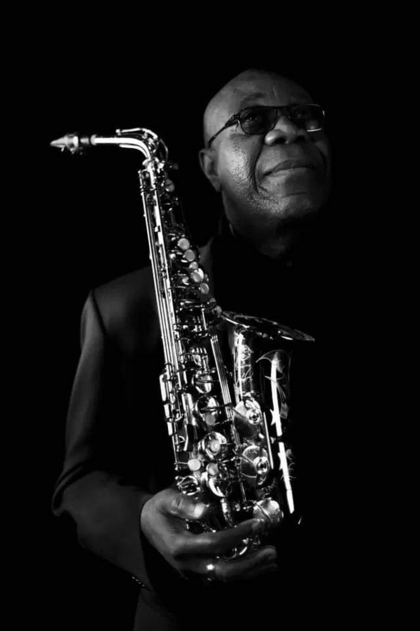 CORONAVIRUS-  Décès du saxophoniste Manu Dibango ce matin à l'âge de 86 ans