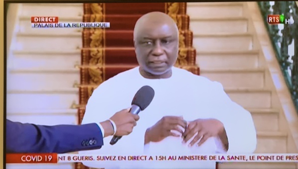 Idrissa Seck à sa sortie d’audience : « Ma présence ici montre notre totale adhésion auprès du président de la République pour combattre le coronavirus » Idrissa Seck à sa sortie d’audience : « Ma présence ici montre notre totale adhésion auprès du président de la République pour combattre le coronavirus »