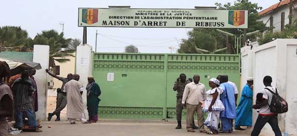 Lutte contre le Coronavirus dans les prisons: Les gardes pénitentiaires confinés pour 10 jours, les détenus sous mandat de dépôt en isolement Lutte contre le Coronavirus dans les prisons: Les gardes pénitentiaires confinés pour 10 jours, les détenus sous mandat de dépôt en isolement