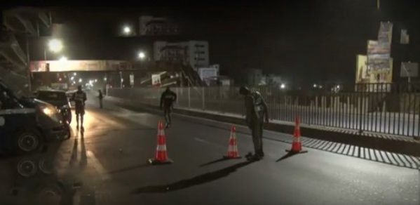 Couvre-feu à Keur Massar et ses environs : "ils vont vous arrêter et vous frapper" Couvre-feu à Keur Massar et ses environs : "ils vont vous arrêter et vous frapper"