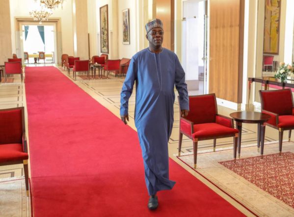 CORONAVIRUS : Le Président Macky Sall a reçu Souleymane Ndéné Ndiaye.