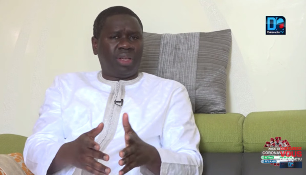 Actu-Débat : Les précisions et mises en garde du ministre des transports terrestres Me Omar Youm aux récalcitrants et à ceux qui augmentent les prix. Actu-Débat : Les précisions et mises en garde du ministre des transports terrestres Me Omar Youm aux récalcitrants et à ceux qui augmentent les prix.