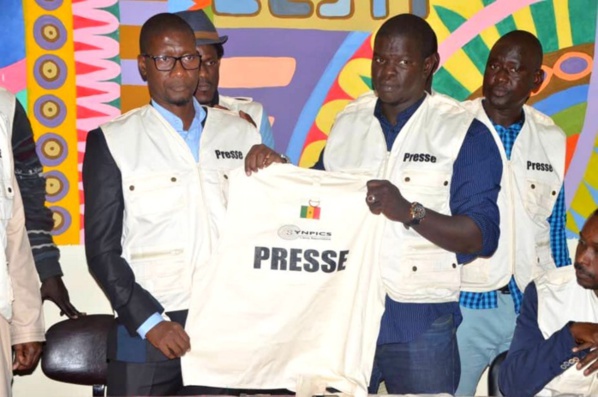 Autorisations spéciales de circuler des journalistes : Les décisions prises par les organisations de médias. Autorisations spéciales de circuler des journalistes : Les décisions prises par les organisations de médias.