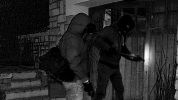 Coronavirus – Des boutiques attaquées à Louga en plein couvre-feu Coronavirus – Des boutiques attaquées à Louga en plein couvre-feu