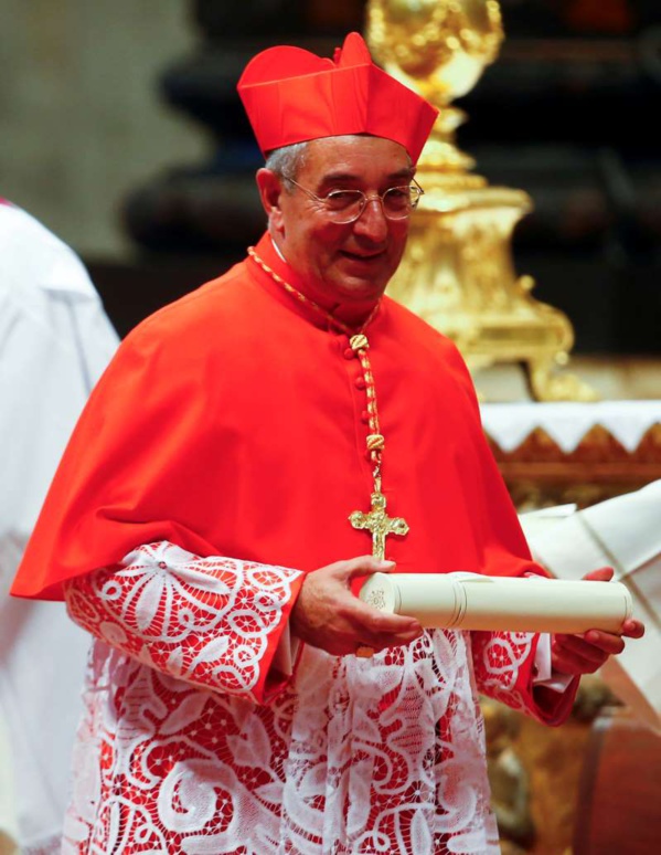 Un proche du Pape  contaminé par le coronavirus