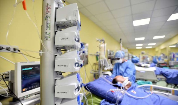 COVID-19 : DES DENRÉES ALIMENTAIRES, DES CONSOMMABLES ET DES MÉDICAMENTS OFFERTS À L’HÔPITAL FANN