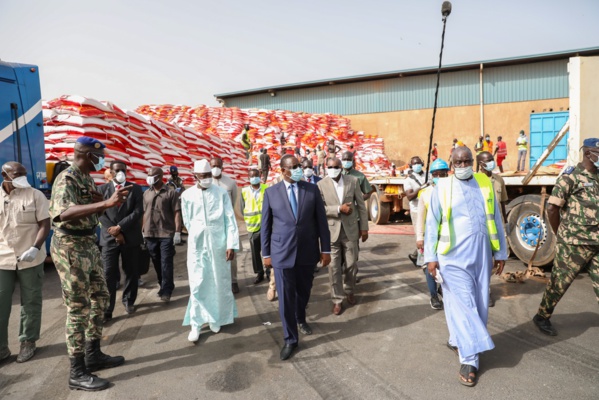 Réception du 1er lot de vivres dans le cadre de l'aide alimentaire d'urgence Réception du 1er lot de vivres dans le cadre de l'aide alimentaire d'urgence