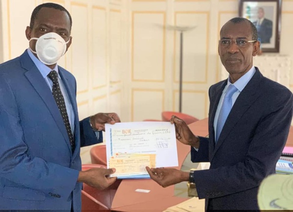 LES DONS PARVENUS AU FORCE COVID-19 S’ÉLÈVENT À 298,6 MILLIARDS DE FRANCS CFA (OFFICIEL) LES DONS PARVENUS AU FORCE COVID-19 S’ÉLÈVENT À 298,6 MILLIARDS DE FRANCS CFA (OFFICIEL)