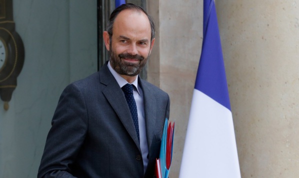 ÉDOUARD PHILIPPE : « UN CONFINEMENT PROLONGÉ AURA DES CONSEQUENCES GRAVISSIMES » ÉDOUARD PHILIPPE : « UN CONFINEMENT PROLONGÉ AURA DES CONSEQUENCES GRAVISSIMES »