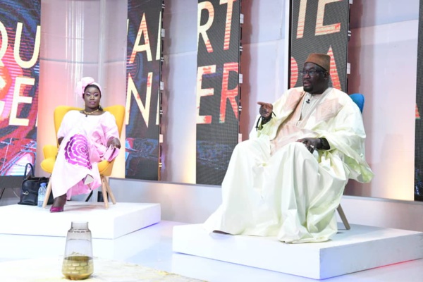MARIE LOUISE NDIAYE CISSE DE L’OBS FAIT SA PREMIERE APPARITION... Et, éblouit le plateau de "Quartier Général "! MARIE LOUISE NDIAYE CISSE DE L’OBS FAIT SA PREMIERE APPARITION... Et, éblouit le plateau de "Quartier Général "!