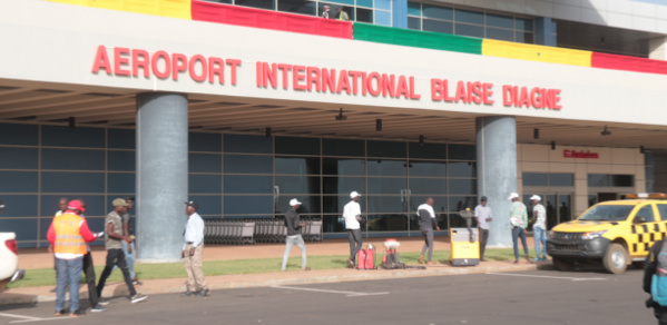 Covid-19: le calvaire des Sénégalais bloqués à l'étranger Covid-19: le calvaire des Sénégalais bloqués à l'étranger