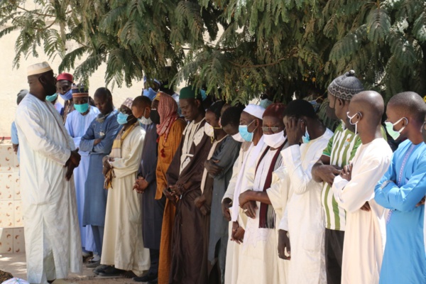 LES IMAGES DE L’INHUMATION DE ALIOU DIASSÉ, TECHNICIEN À IRADIO LES IMAGES DE L’INHUMATION DE ALIOU DIASSÉ, TECHNICIEN À IRADIO