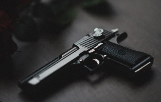 VOL AVEC ARME À FEU : UN LUTTEUR ATTEINT PAR BALLE, SES 500 000 FCFA EMPORTÉS VOL AVEC ARME À FEU : UN LUTTEUR ATTEINT PAR BALLE, SES 500 000 FCFA EMPORTÉS