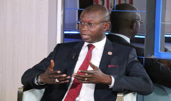 COVID-19 : PR DAOUDA NDIAYE ET SON ÉQUIPE VALIDENT L’ARTÉMISIA COVID-19 : PR DAOUDA NDIAYE ET SON ÉQUIPE VALIDENT L’ARTÉMISIA