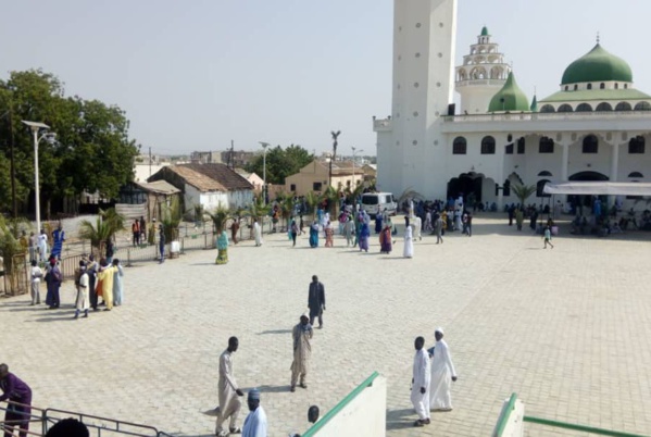Fermeture des mosquées : Léona Niassène se radicalise après la convocation de son imam Fermeture des mosquées : Léona Niassène se radicalise après la convocation de son imam
