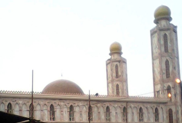 Les mosquées vont juste contenir 12 personnes