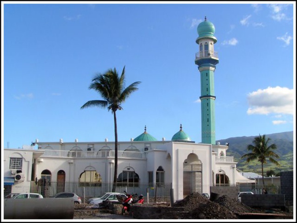 APRÈS DAKAR, LA MOSQUÉE IHSAN DE SAINT-LOUIS MAINTIENT LA FERMETURE APRÈS DAKAR, LA MOSQUÉE IHSAN DE SAINT-LOUIS MAINTIENT LA FERMETURE