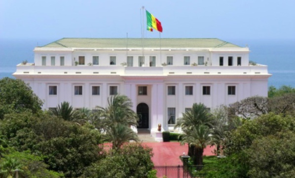 Faux communiqué portant création d’un honorariat des anciens présidents du CESE : La présidence dément et précise... Faux communiqué portant création d’un honorariat des anciens présidents du CESE : La présidence dément et précise...