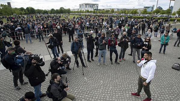Manifestations anti-restrictions aux quatre coins de l'Europe