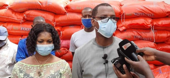 (IMAGES) KOLDA / Mameboye Diao dégaine 150 tonnes de riz, 10 t de sucre et 5.000 litres d'huile. (IMAGES) KOLDA / Mameboye Diao dégaine 150 tonnes de riz, 10 t de sucre et 5.000 litres d'huile.