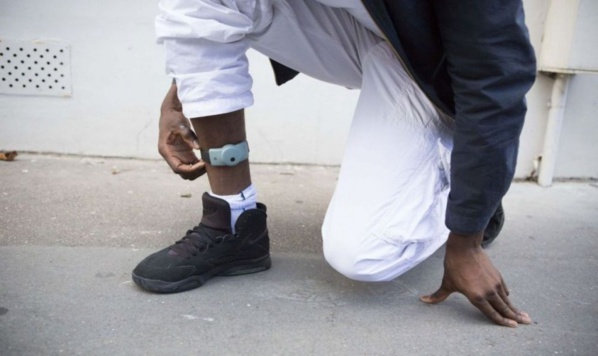 PORT DU BRACELET ÉLECTRONIQUE : LA MESURE EFFECTIVE DANS 6 MOIS