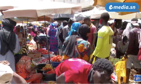 LES COMMERÇANTS REGRETTENT LA SUSPENSION DES AUTORISATIONS DE DÉPLACEMENT LES COMMERÇANTS REGRETTENT LA SUSPENSION DES AUTORISATIONS DE DÉPLACEMENT