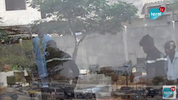 Cimetière Yoff: Enterrement nuitamment des personnes morts du Covid19 Cimetière Yoff: Enterrement nuitamment des personnes morts du Covid19