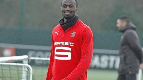 MBAYE NIANG ENCORE PLUS PRÈS DE L’OM, MALGRÉ RENNES