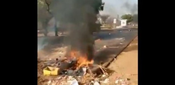 Manifestation des transporteurs sur l’axe Tivaoune-Thiés Manifestation des transporteurs sur l’axe Tivaoune-Thiés