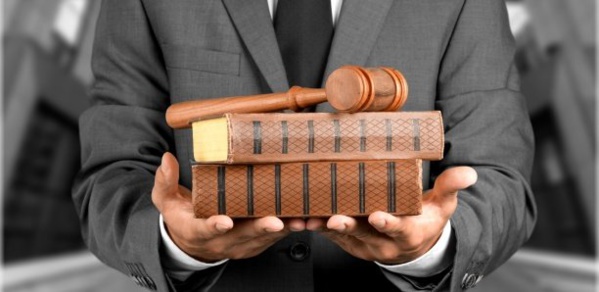 NOTAIRES : LA RETRAITE DÉSORMAIS FIXÉE À 70 ANS NOTAIRES : LA RETRAITE DÉSORMAIS FIXÉE À 70 ANS