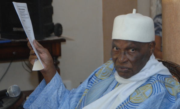 Le président Wade écrit ses Mémoires Le président Wade écrit ses Mémoires