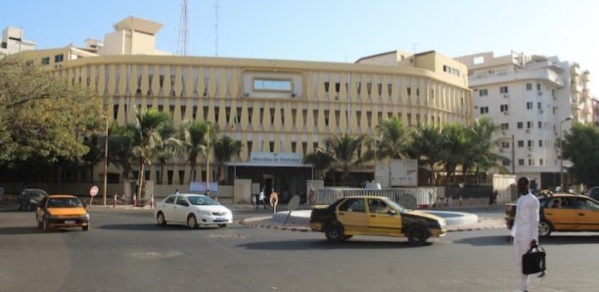 Covid-19 : 23 personnes infectées au ministère de l'intérieur Covid-19 : 23 personnes infectées au ministère de l'intérieur