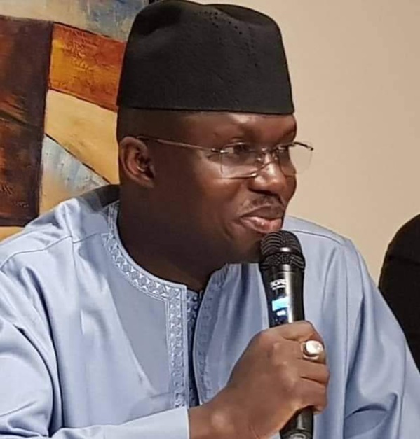 FAIRE UN BLOC SINCÈRE AUTOUR DU PRÉSIDENT MACKY SALL FAIRE UN BLOC SINCÈRE AUTOUR DU PRÉSIDENT MACKY SALL