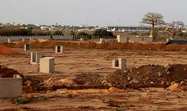 THIÈS : UN COLLECTIF ENGAGE LE COMBAT CONTRE LA SPÉCULATION FONCIÈRE THIÈS : UN COLLECTIF ENGAGE LE COMBAT CONTRE LA SPÉCULATION FONCIÈRE