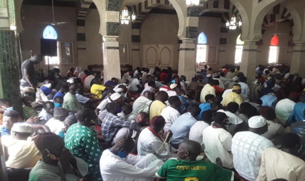 PAPE MALICK INHUMÉ À 17 HEURES À CÔTÉ DE SON AÎNÉ, AL MAKHTOUM PAPE MALICK INHUMÉ À 17 HEURES À CÔTÉ DE SON AÎNÉ, AL MAKHTOUM
