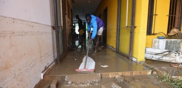 Côte d'Ivoire: plusieurs morts et beaucoup de dégâts après des pluies diluviennes à Abidjan Côte d'Ivoire: plusieurs morts et beaucoup de dégâts après des pluies diluviennes à Abidjan