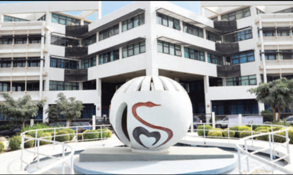 Grève du personnel de santé, Mauvaise prise en charge à domicile de cas positifs, Égarement de prélèvements entre autres errements : Face au Coronavirus, la réponse grippée du Sénégal. Grève du personnel de santé, Mauvaise prise en charge à domicile de cas positifs, Égarement de prélèvements entre autres errements : Face au Coronavirus, la réponse grippée du Sénégal.