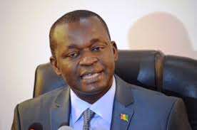 DAKAR PROMET LA RÉCIPROCITÉ AUX PAYS QUI FERMERONT LEURS FRONTIÈRES AÉRIENNES À SES RESSORTISSANTS DAKAR PROMET LA RÉCIPROCITÉ AUX PAYS QUI FERMERONT LEURS FRONTIÈRES AÉRIENNES À SES RESSORTISSANTS