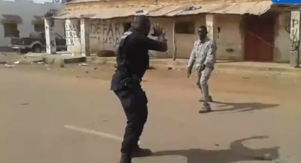 Procès des nervis du PUR: Le présumé meurtrier de Ibou Diop condamné à 15 ans de réclusion criminelle, 2 accusés acquittés, et 10 autres prennent 3 mois ferme... Procès des nervis du PUR: Le présumé meurtrier de Ibou Diop condamné à 15 ans de réclusion criminelle, 2 accusés acquittés, et 10 autres prennent 3 mois ferme...