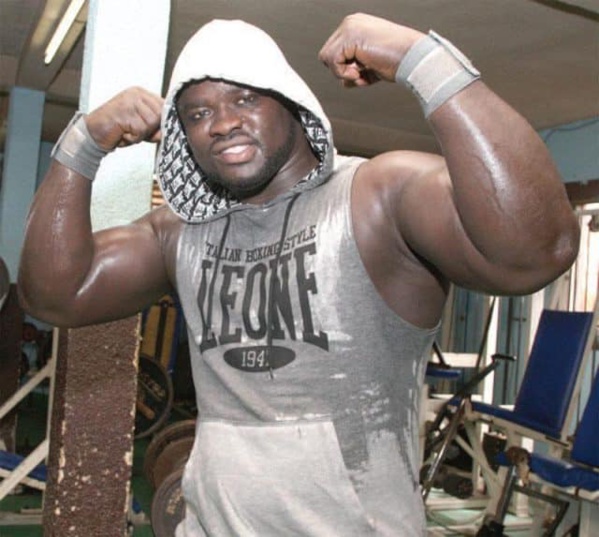 Le voleur de la Range Rover de Eumeu Séne décéde... Le voleur de la Range Rover de Eumeu Séne décéde...