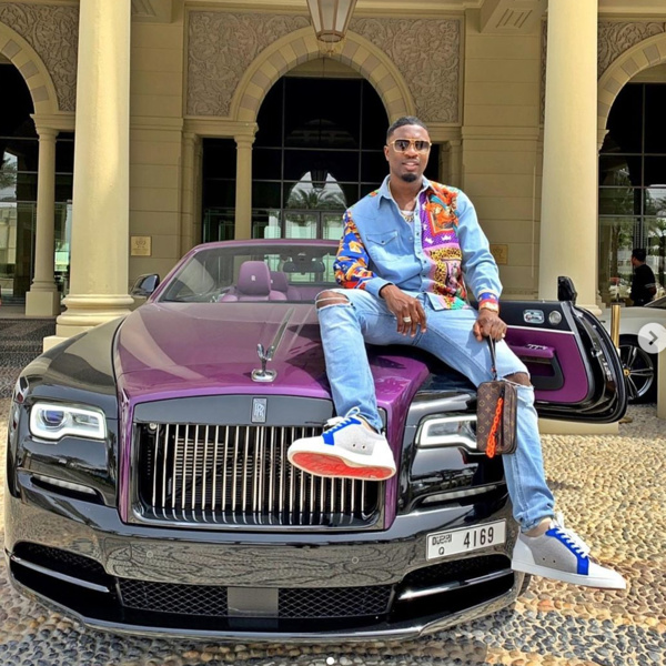 Comment les USA ont mis la main sur des Instagrammers nigérians tape-à-l'œil Comment les USA ont mis la main sur des Instagrammers nigérians tape-à-l'œil