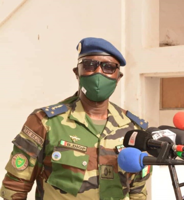 Non, la Covid-19 n'est pas au garde-à-vous ! Le Général Birame Diop touché et... Non, la Covid-19 n'est pas au garde-à-vous ! Le Général Birame Diop touché et...