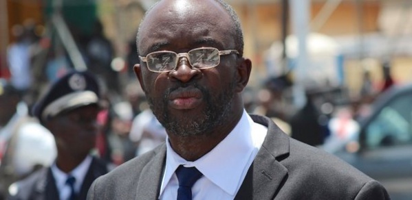 Cissé Lô : "Si Macky Sall veut m'enterrer vivant, c'est lui qui sera enterré" Cissé Lô : "Si Macky Sall veut m'enterrer vivant, c'est lui qui sera enterré"